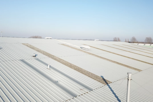 Prolonging the roof life of a distribution facility